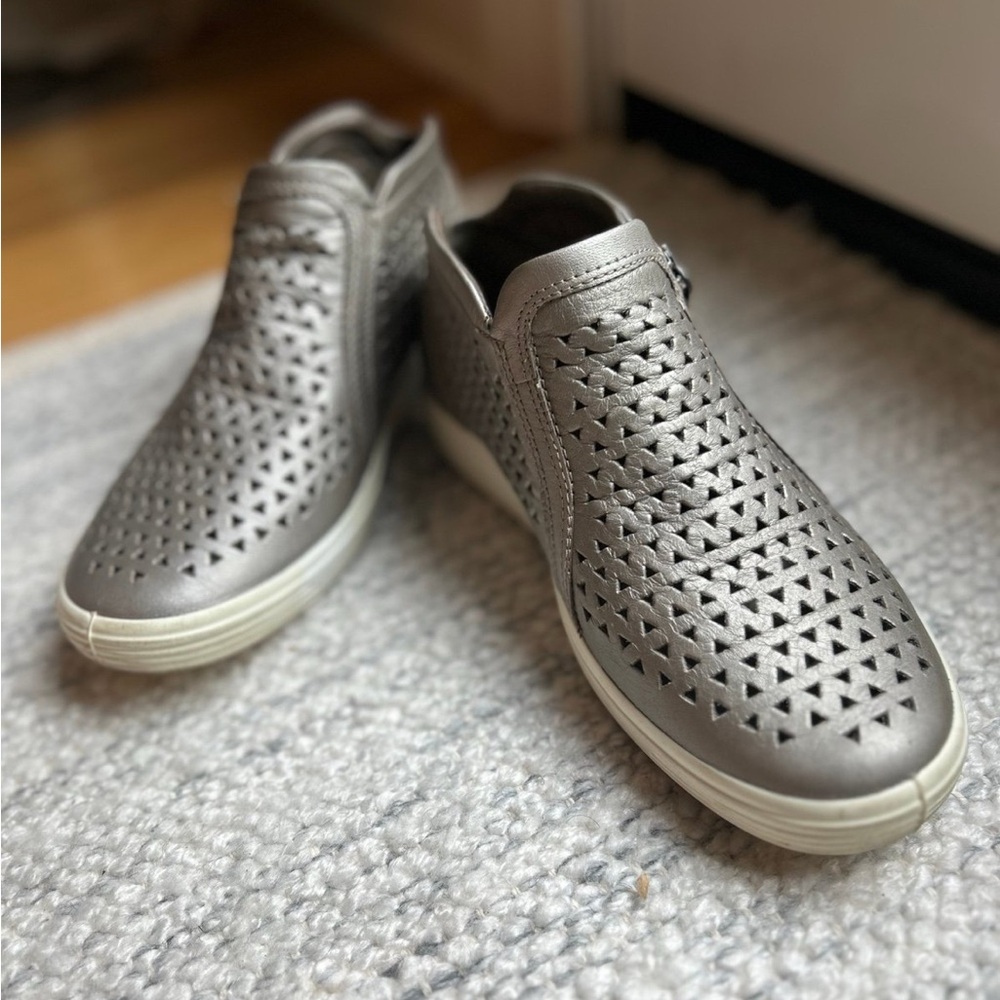Ecco Women’s Pewter Slip-On Sneakers Shoes